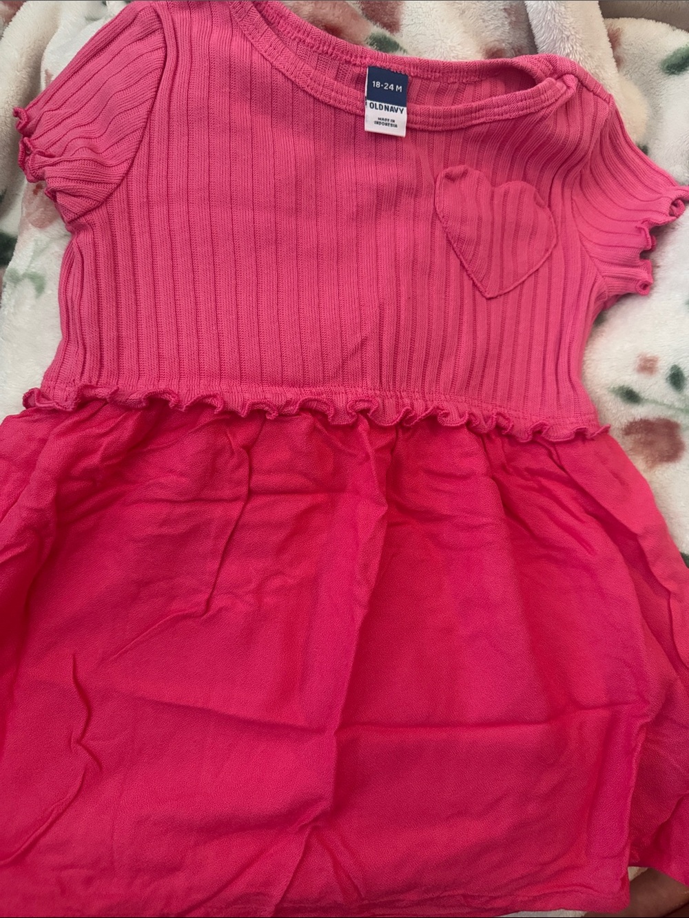 Old Navy Hot Pink Ribbed Dress with Heart Applique